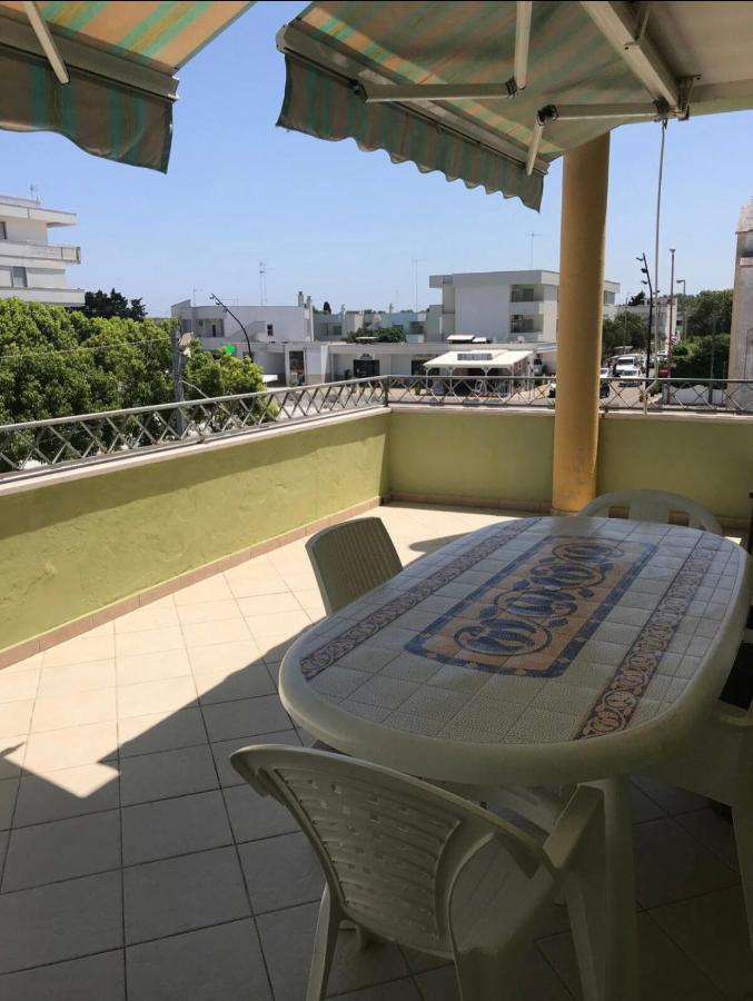 Casa Vacanze Torre Dell Orso Piazza 100M Dal Mare Торре-дель-Орсо Екстер'єр фото