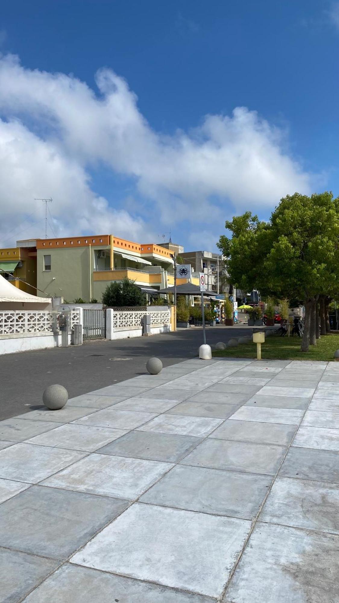 Casa Vacanze Torre Dell Orso Piazza 100M Dal Mare Торре-дель-Орсо Екстер'єр фото